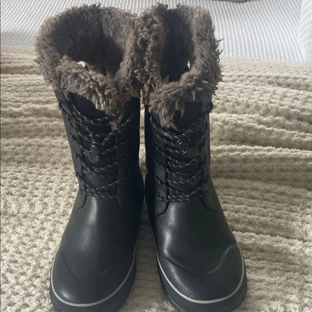 Bogs Waterproof Arcata II Winter Boots - Picture 2 of 4